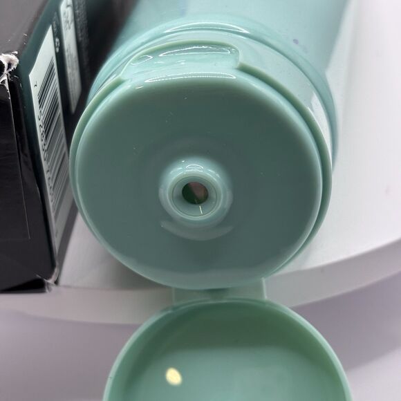 Tatcha The Deep Cleanse Gentle Exfoliating Cleanser, 5 oz./150ml New In Box - Picture 9 of 9